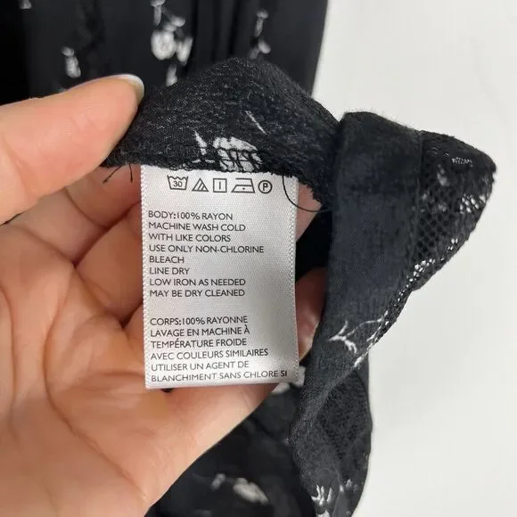 Urban Outfitters Cooperative Black White Floral Short Sleeve Romper Lace Insert‌ - Picture 5 of 6